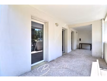 a vendre - appartement tupe 2/3 pieces - rdc - terrasse - ga