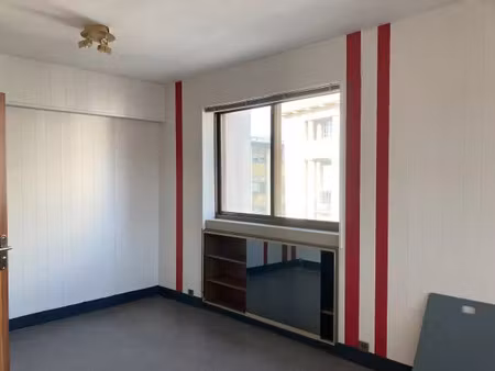 vente bureau 55 m² perpignan (66000)