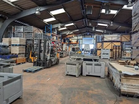 location commerce 1 pièce 650 m² à vendargues (34740)