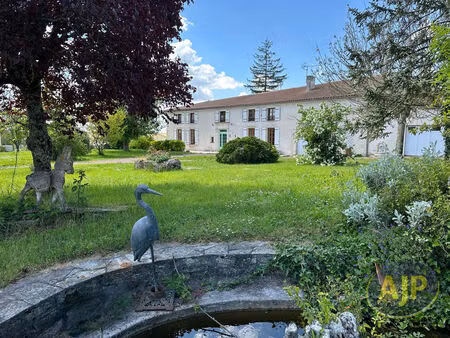 vente maison 6 pièces 176 m² jarnac-champagne (17520)