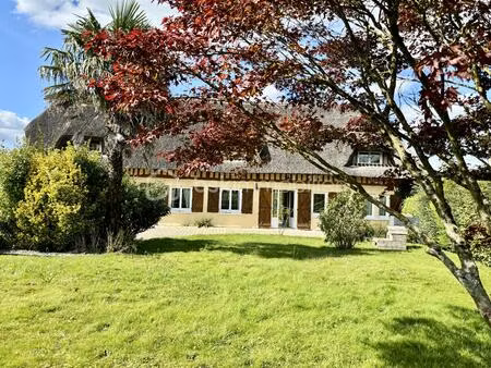 maison de 200 m² à la neuville-chant-d'oisel