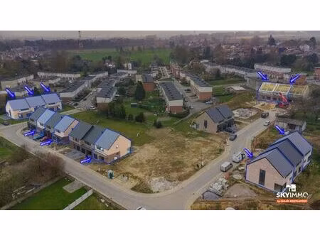 maison 4 façades- 3 ch- peb a- chauffage par le sol