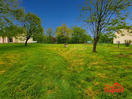 vend terrain à bâtir 753m2