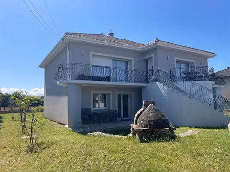 vente maison 6 pièces 200 m² à chavanoz (38230)  399 000 €