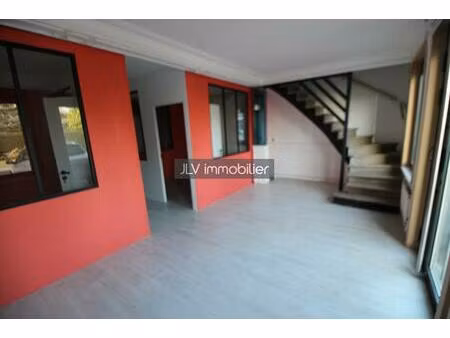 vente commerce 5 pièces 106 m² bergues (59380)