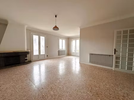 vente appartement 4 pièces 101m2 canet-plage 66140 - 270000 € - surface privée