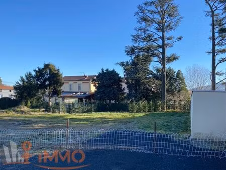 vente terrain 557 m² saint-chamond (42400)