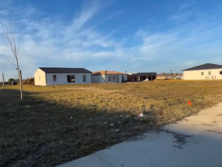 vente terrain 599 m² à estillac (47310)  55 000 €