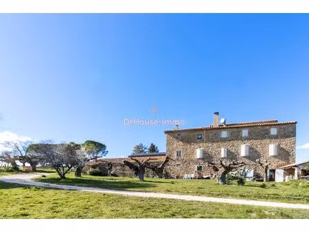 propriété de 430m2 18 pièces 10 chambres