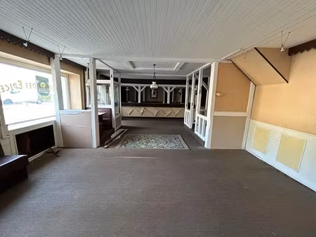 a vendre - saint-grégoire - local commercial avec logement de 225 m²