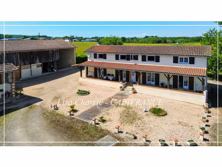 propriété de charme à vendre 8 pièces proche de nogaro (32) 240 m2 habitables implantée su