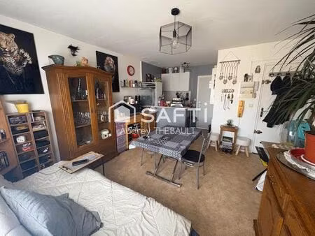 2 studios de 10m² et 23 m²