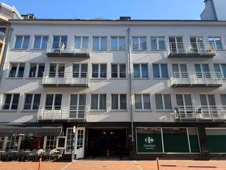 emplacement de parking double au centre de knokke