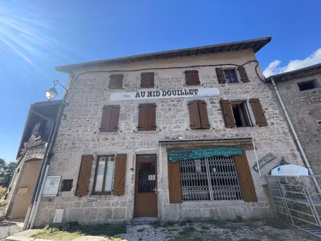 immeuble 12 pièces - 350 m²