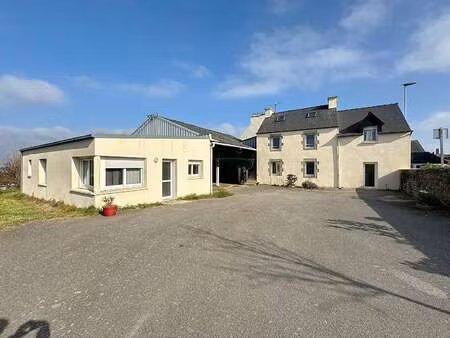 vente maison à lesneven (29260) : à vendre / 169m² lesneven