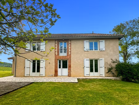 dpt gers (32) à vendre proche de trie sur baise maison p5 de 149 m2- terrain 6 048 m2
