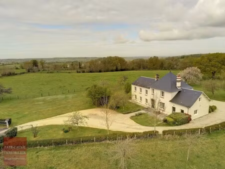 maison de luxe à vendre à livarot