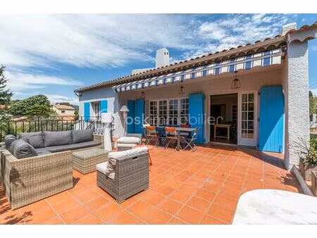 maison de 259 m² à sanary-sur-mer