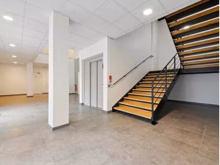 vente bureau 348 m² bron (69500)