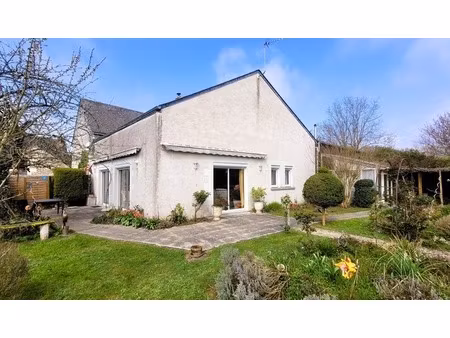 bourg de sepmes  maison d'habitation de 136 m²  3 chambres  vaste séjour et cuisine sur te