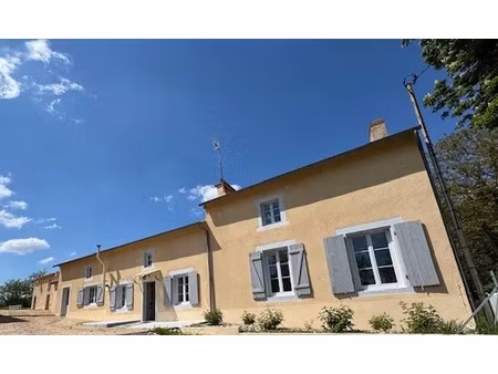 vente propriété 9 pièces 242 m² à pindray (86500)  367 500 €