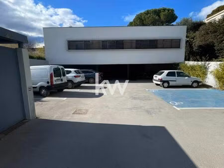 vente bureau 17 pièces 275 m² ganges (34190)