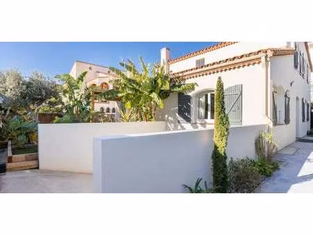 villa avec piscine et terrasse las cobas-clos banet - perpignan (66)