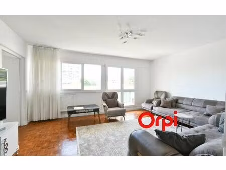 appartement pierre-bénite 85.9 m² t-4 à vendre  210 000 €