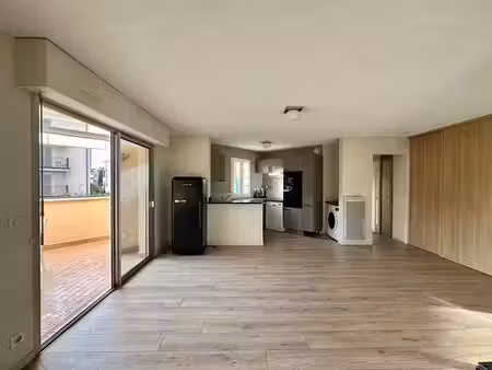 vente appartement 2 pièces 51 m² à saint-tropez (83990)  650 000 €