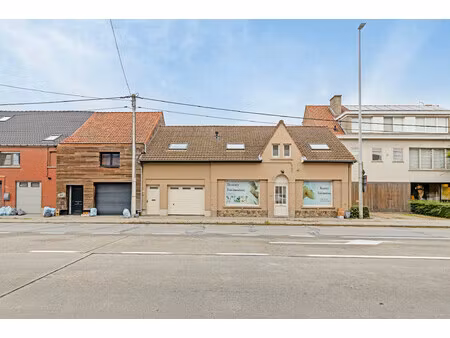 commercieel te koop in desselgem met 2 slaapkamers