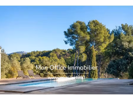 vente maison 7 pièces 250 m² le beausset (83330)