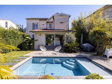 côte pavée - maison t5 de 165m2 avec piscine