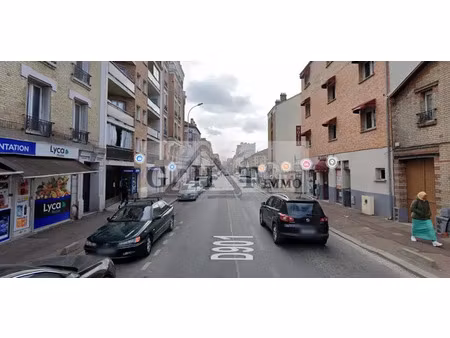 a vendre 107 m² de boutique + habitation a la courneuve