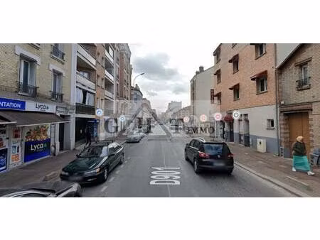 a vendre 107 m² de boutique + habitation a la courneuve