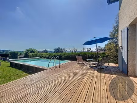 proche trevoux villa de standing