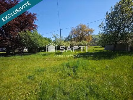 terrain plat à bâtir et pré 30 ares