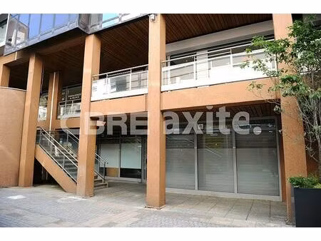 location commerce annemasse 120 m²