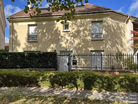 maison de 7 pièces de luxe en vente à magny-les-hameaux  île-de-france