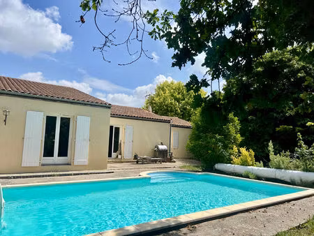 maison echillais 7 pièce(s) 178 m2