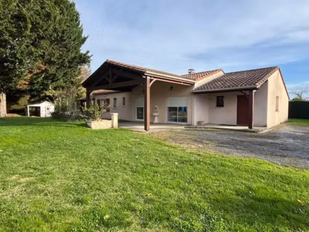 vente maison 6 pièces 137 m² à bouëx (16410)  223 650 €