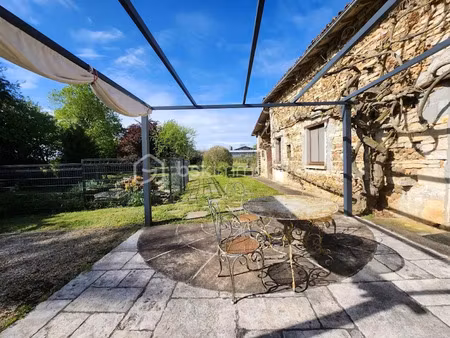 vente maison 8 pièces 220 m² à rouillé (86480)  208 900 €