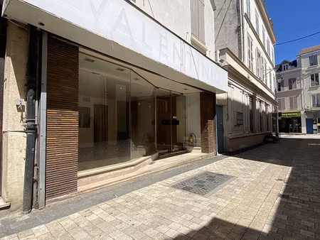 local professionnel proche grande rue