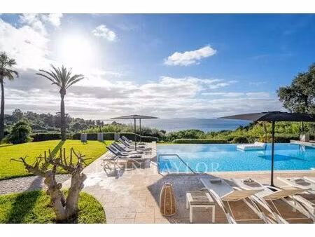 maison de luxe de 11 pièces en location à la croix-valmer  provence-alpes-côte d'azur