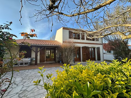 vente maison 6 pièces  129.00m²  saint