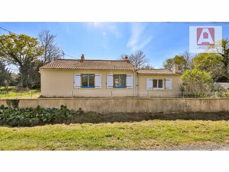 maison notre-dame-de-riez  2 chambres  3800 m² de terrain.