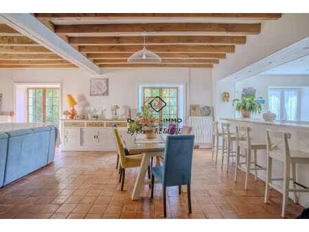 belle maison en pierre 260m2 sur 2ha