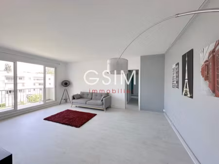 location appartement 3 pièces 82 m² à vaucresson (92420)  1 800 €