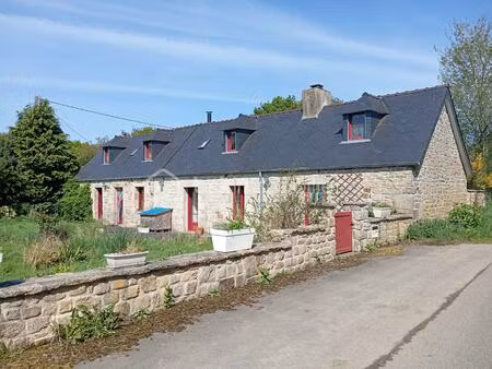 maison en pierre de 108 m² à lohuec