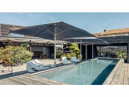 a vendre penthouse d'exception avec terrasse et piscine - 294m² - angoulême