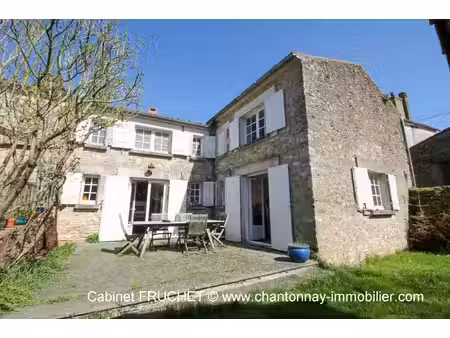 vente maison 5 pièces 174 m² chantonnay (85110)